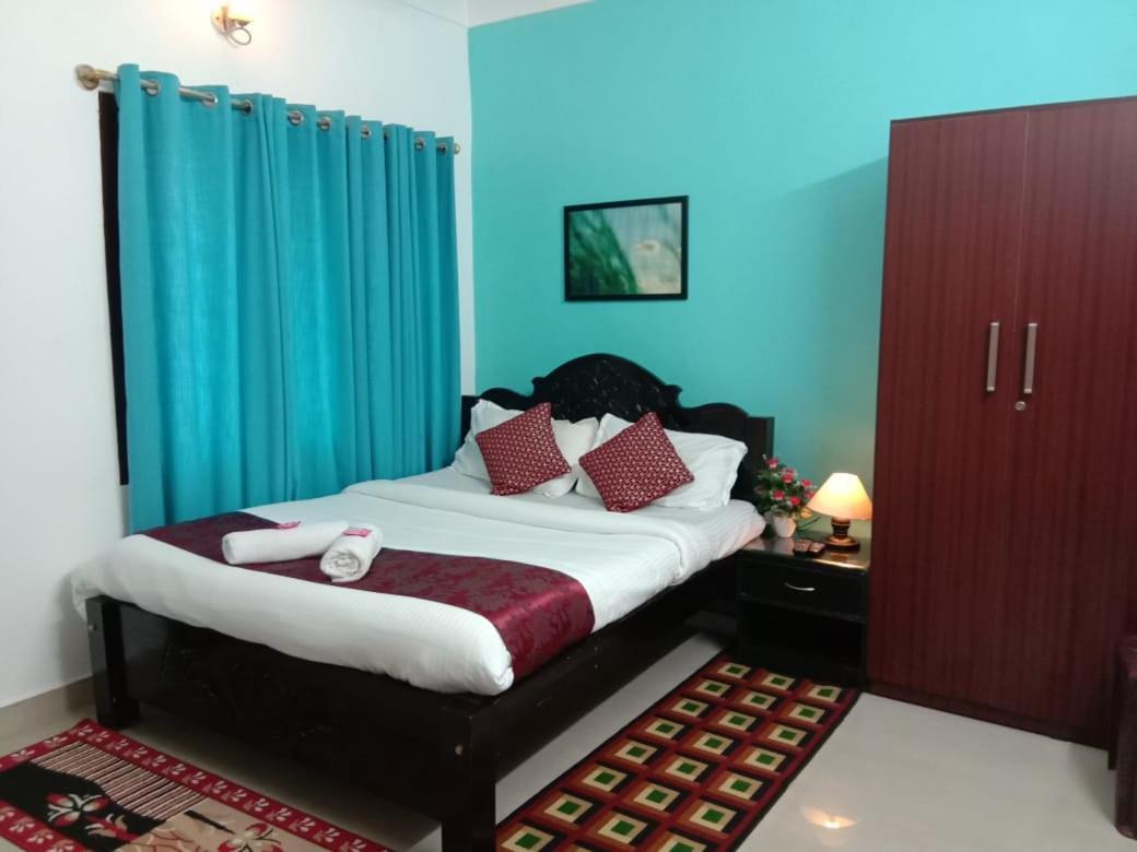 Coorg Homeland Homestay -With Kitchenette มาดิเครี ภายนอก รูปภาพ